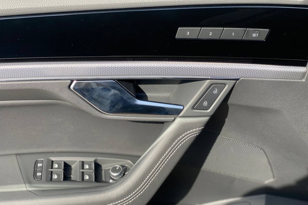 Volkswagen Touareg PLATINUM 2022 photo 8