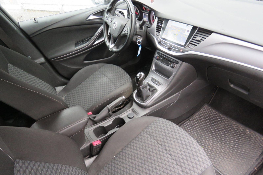 Opel Astra Sports Tourer 2016 photo 5