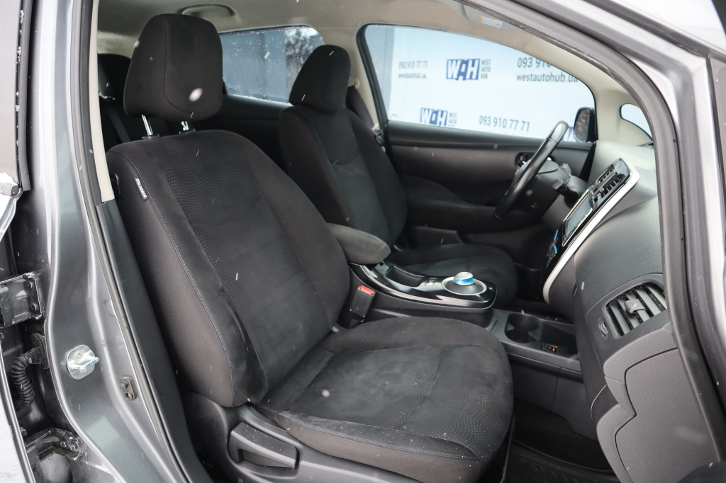 Nissan Leaf photo 17