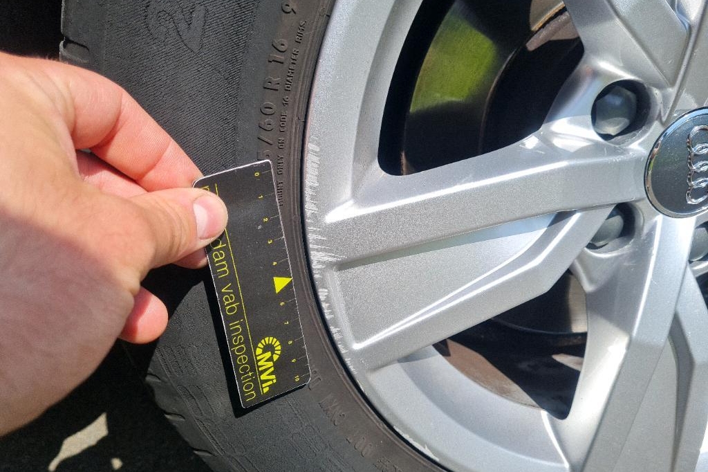 Audi A4 Avant 2016 фото 21