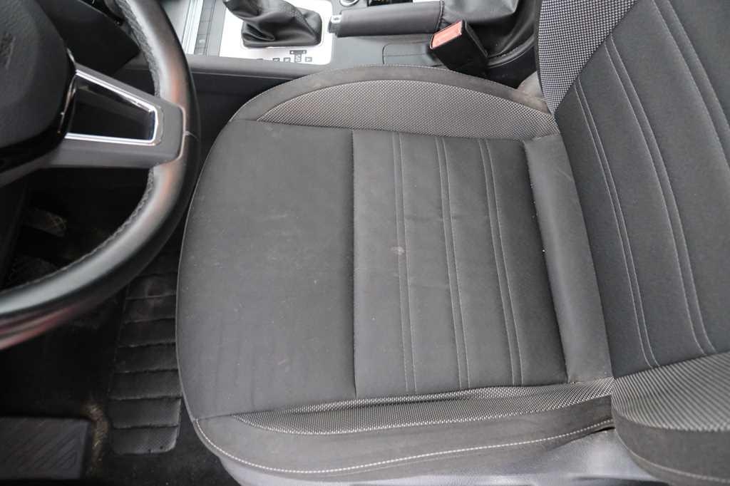 Skoda Octavia Combi 2017 photo 35