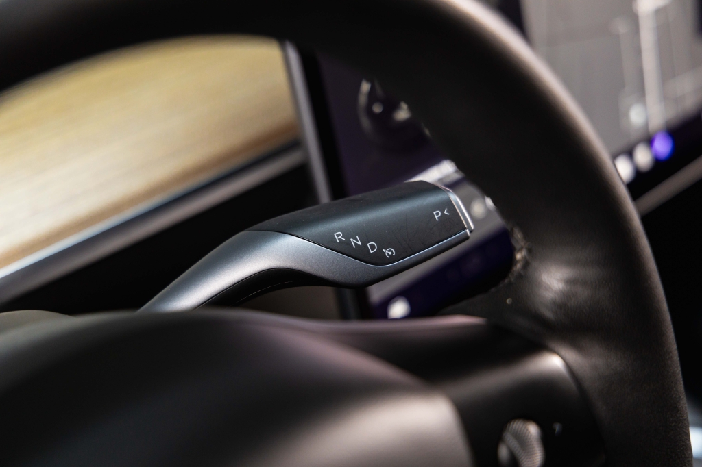 Tesla Model Y Long Range Dual Motor 2022 фото Tesla Model Y Long Range Dual Motor 2022 фото 19