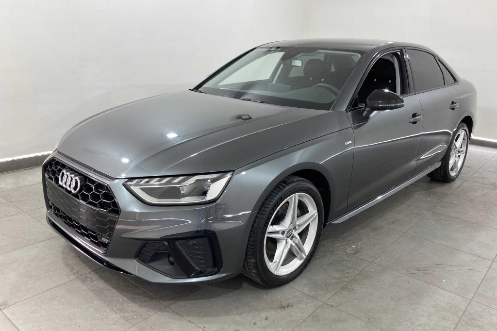 Audi A4 2020 photo 1