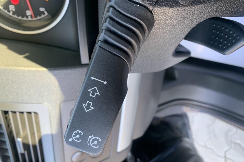 Opel Zafira фото 13