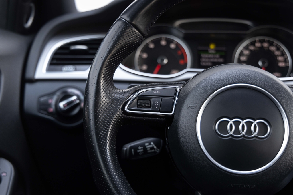 Audi A4 S line 2014 фото 22