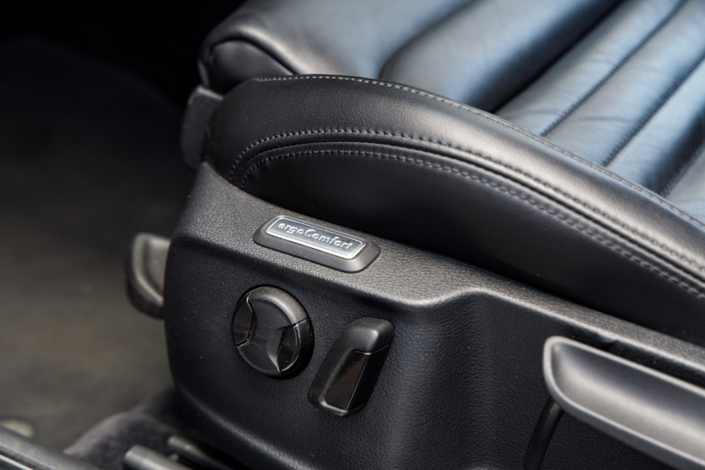 Volkswagen Passat B8 Highline 4Motion 2016 фото 13