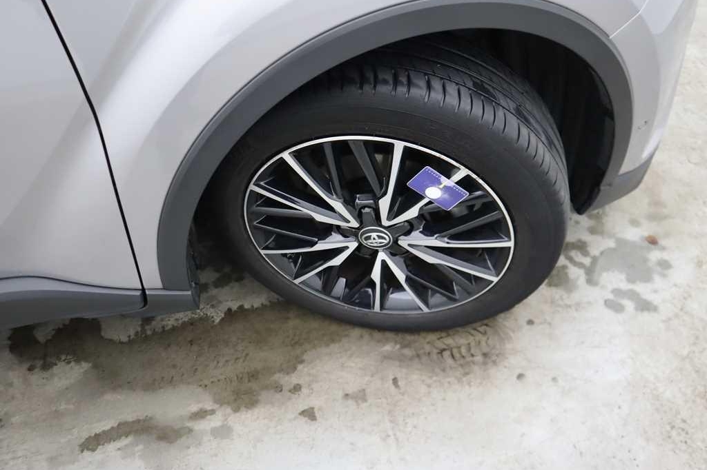 Toyota C-HR 2017 photo 53