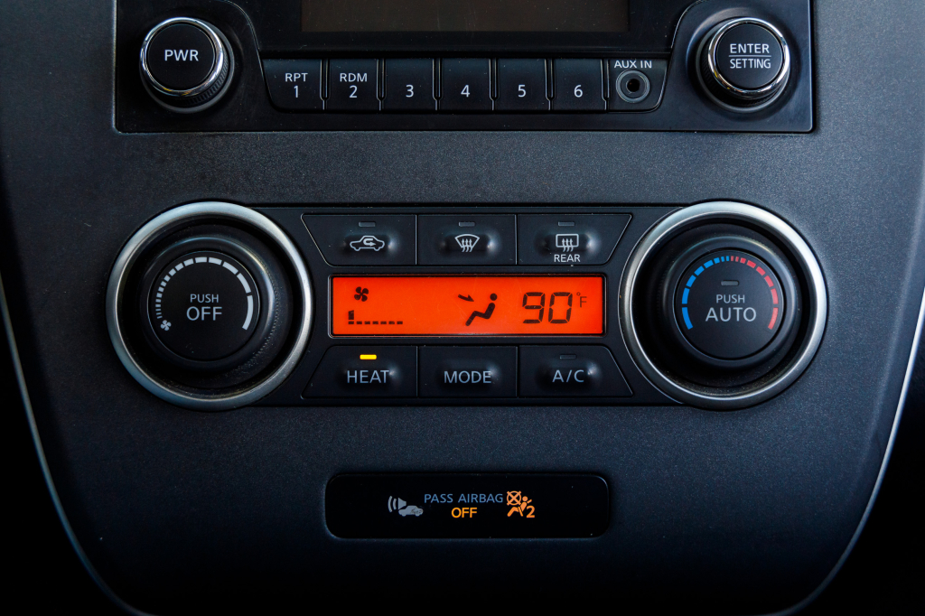 Nissan Leaf S 2013 фото 8