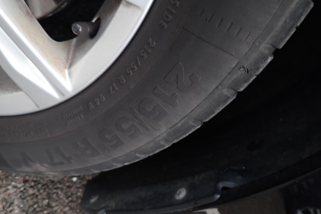 Volkswagen Touran 2017 photo 20