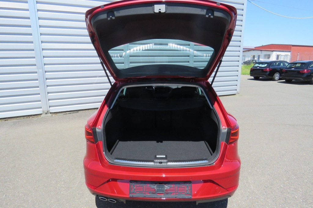 SEAT Leon ST 2019 photo 3