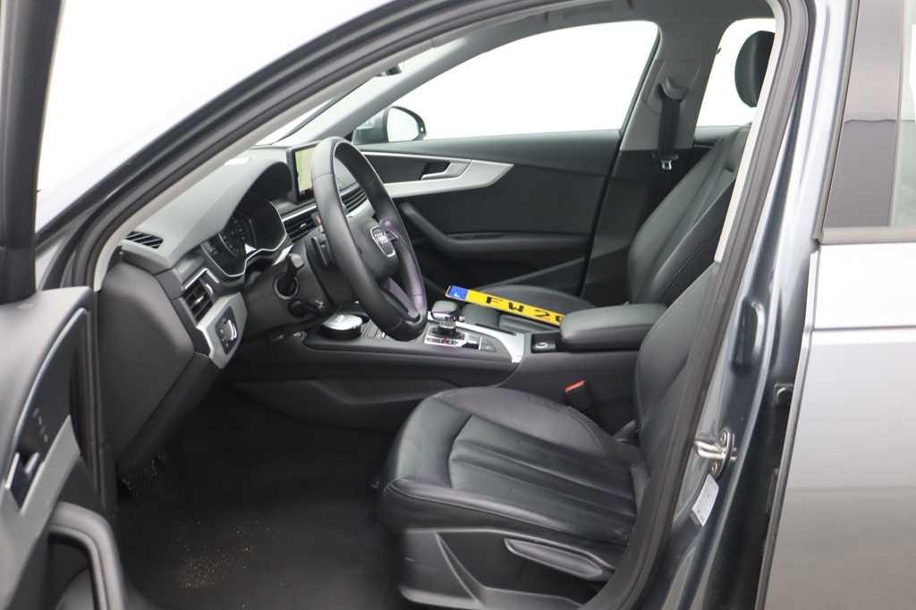 Audi A4 Avant 2017 фото 4