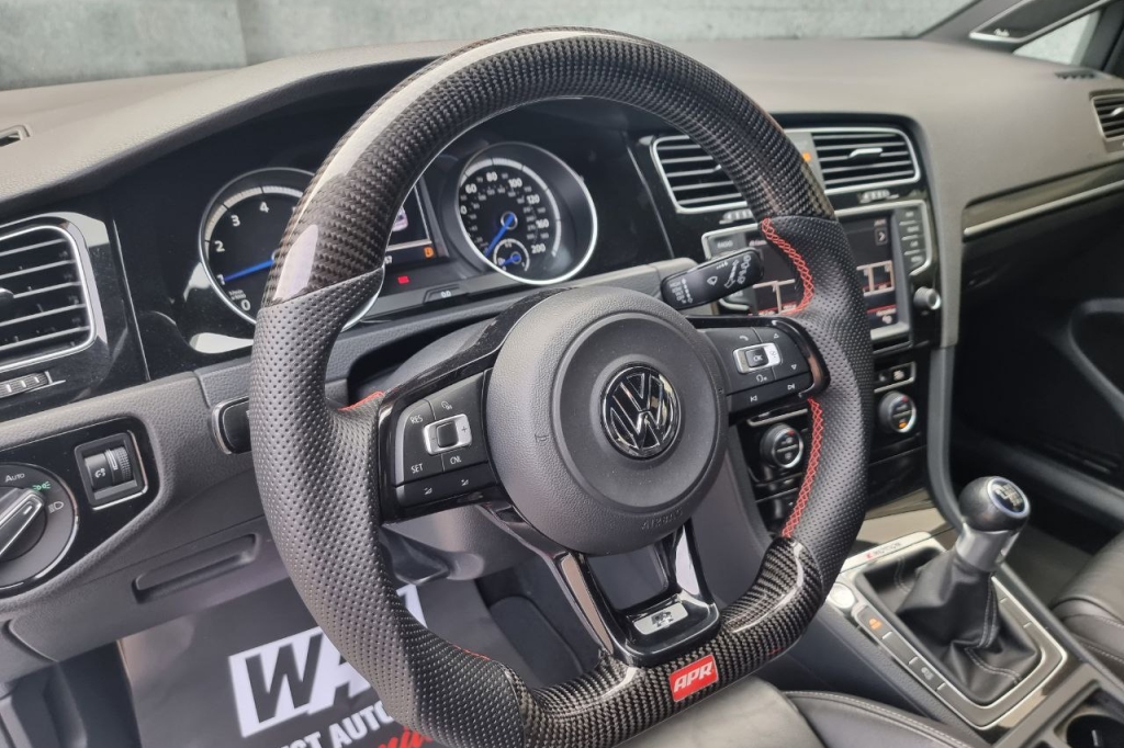 Volkswagen Golf R 2016 фото 10