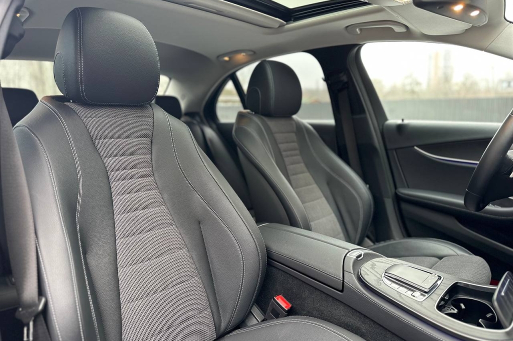Mercedes-Benz E 300 2021 фото 14