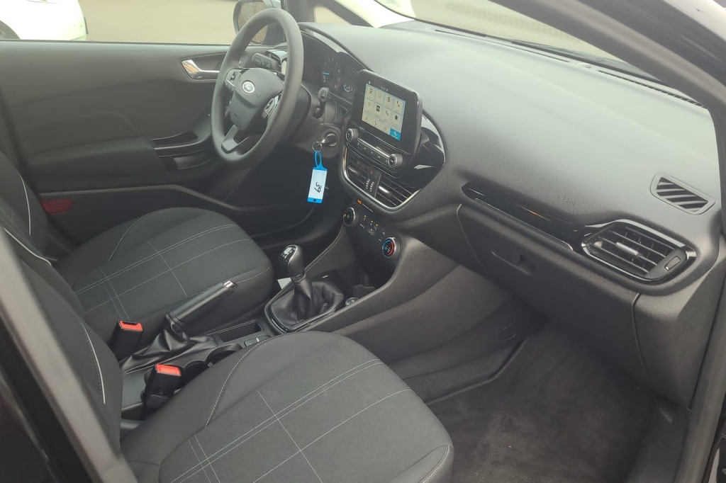 Ford Fiesta 2018 фото 2