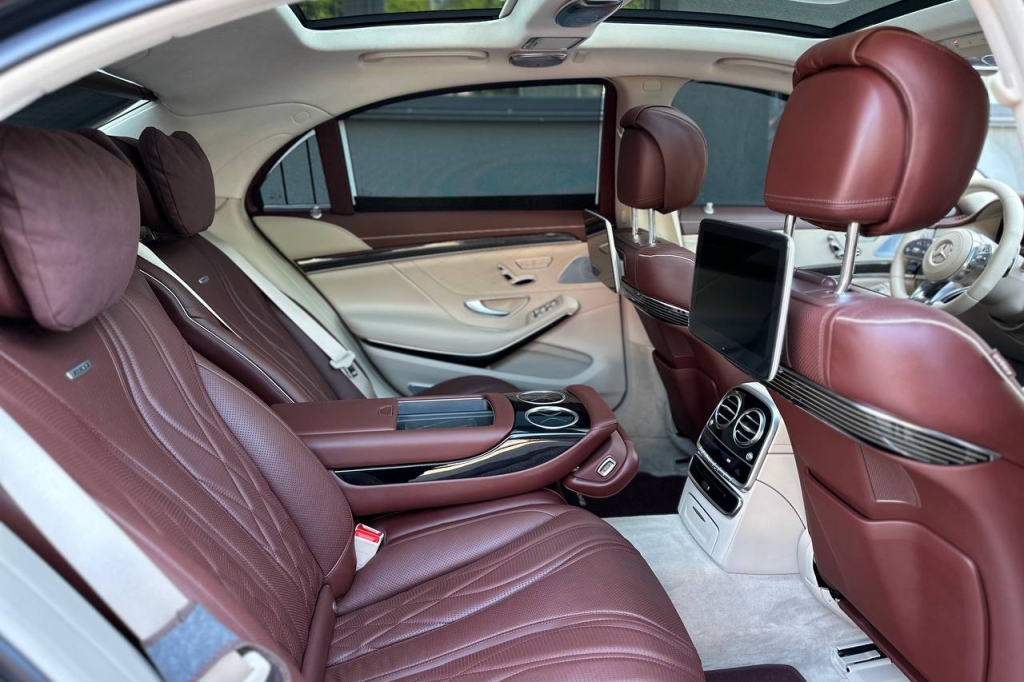 Mercedes-Benz S-Class 63 AMG 2018 photo 19