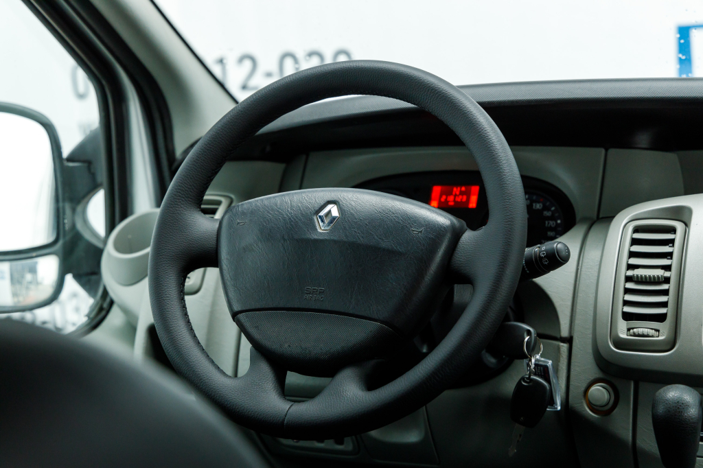 Renault Trafic 2009 фото 20