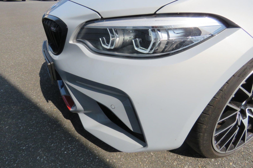 BMW M2 2020 фото 17