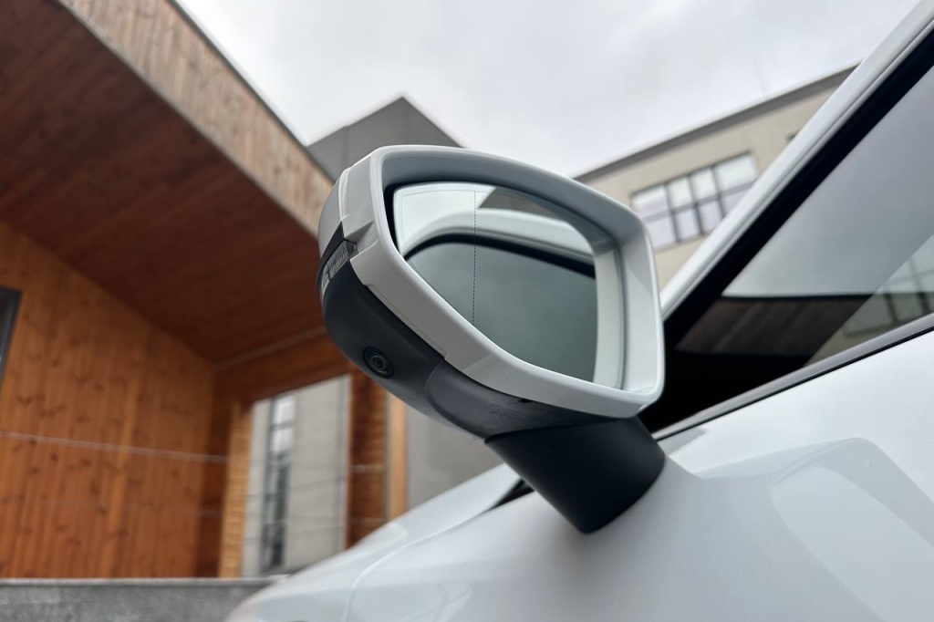 Audi RS e-tron GT 2021 фото 8