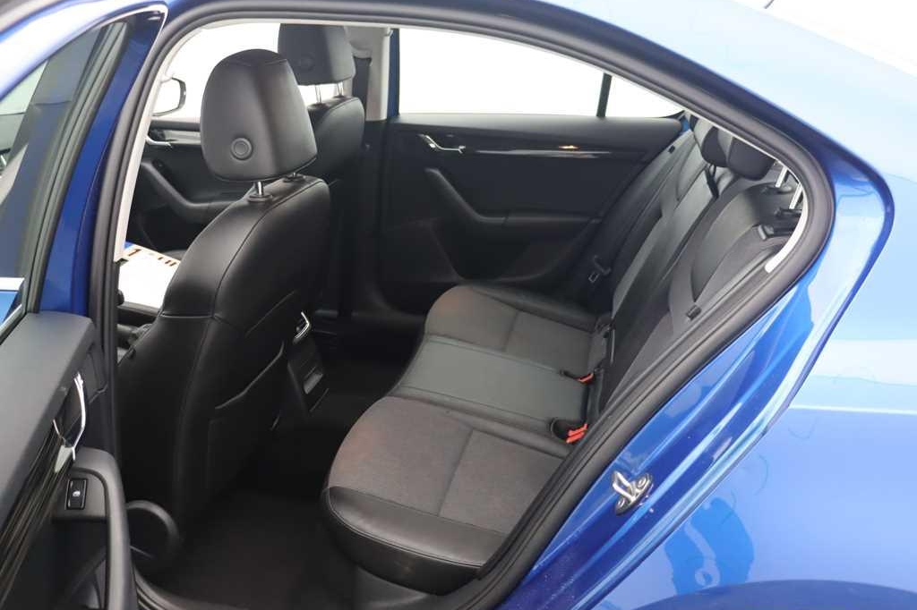 Skoda Octavia 2018 фото 2