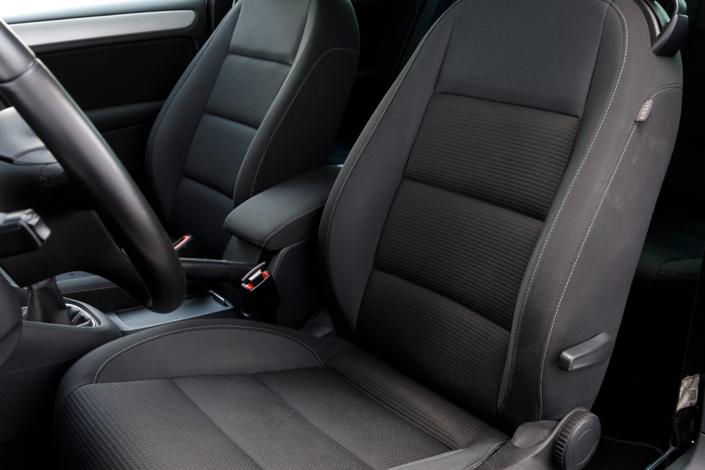 Volkswagen Golf VI TEAM фото 15