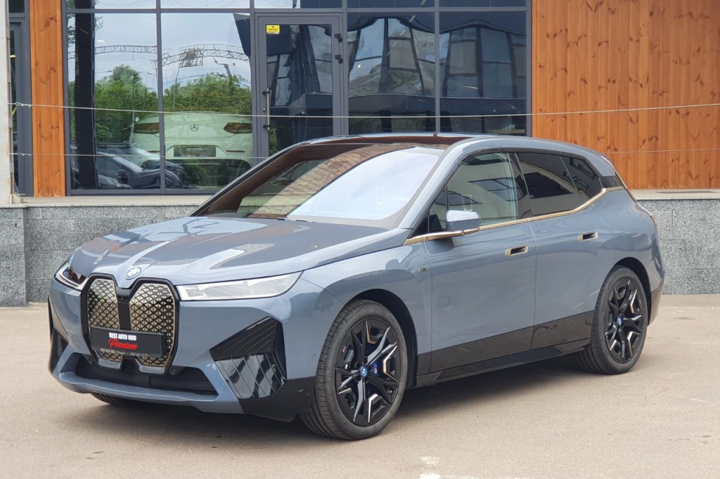 BMW iX M60 2022 фото 2