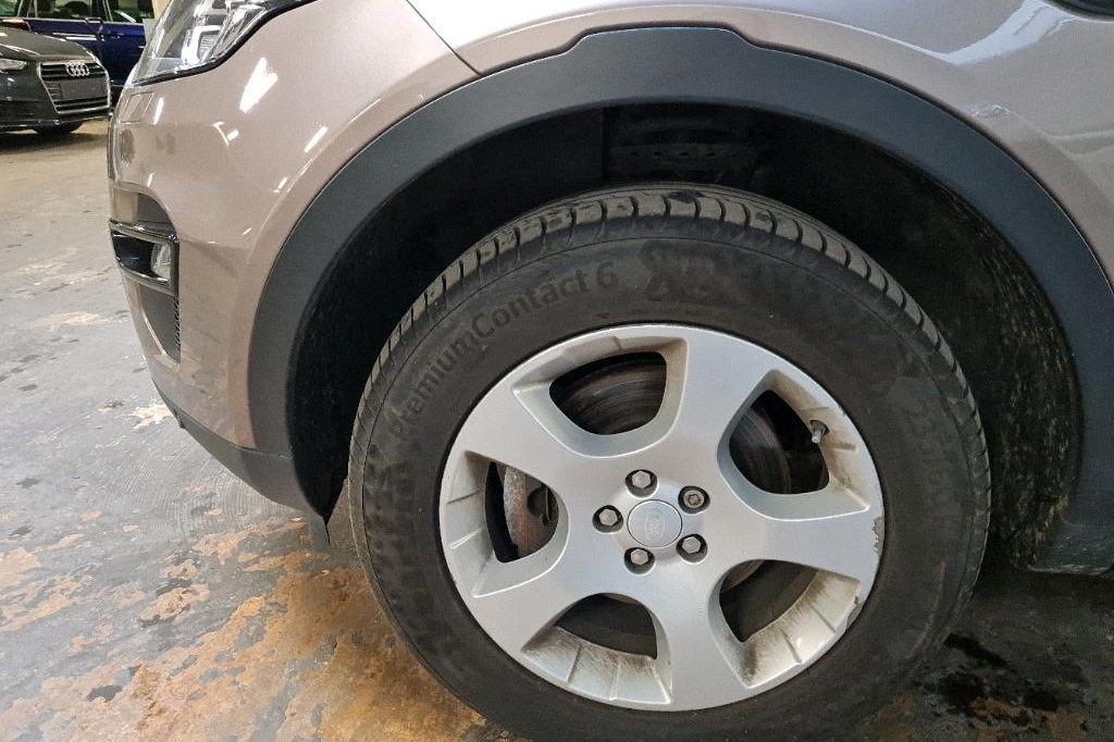 Land Rover Discovery Sport 2017 фото 37