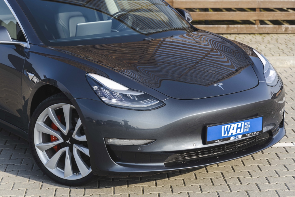 Tesla Model 3 2019 фото 6