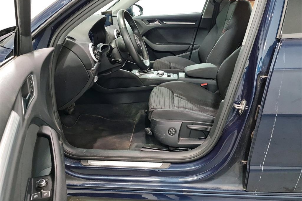 Audi A3 Sportback 2017 фото 5