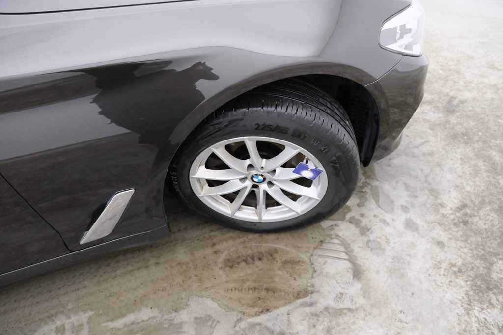 BMW 5er Touring 2018 photo 14