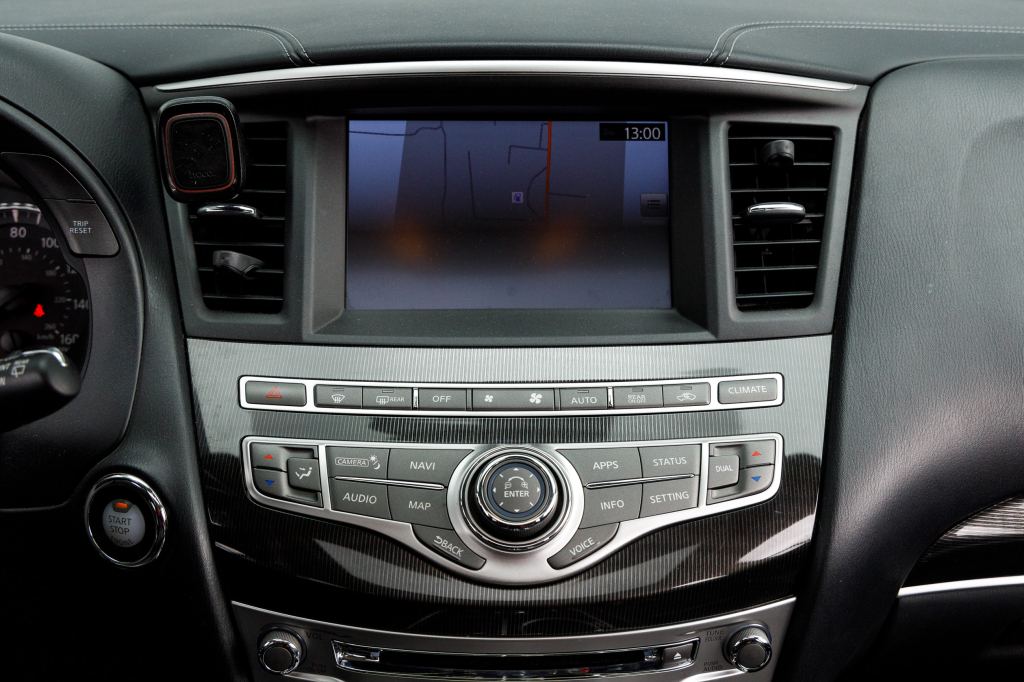 Infiniti QX60 2017 фото Infiniti QX60 2017 фото 23
