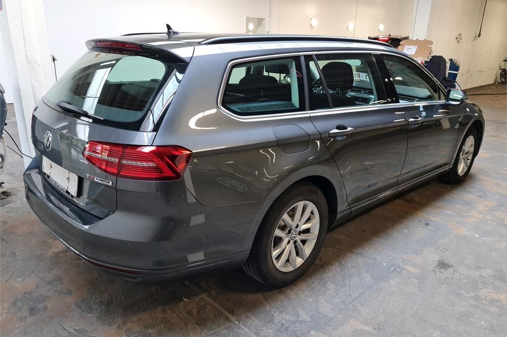 Volkswagen Passat Variant 2017 photo 5