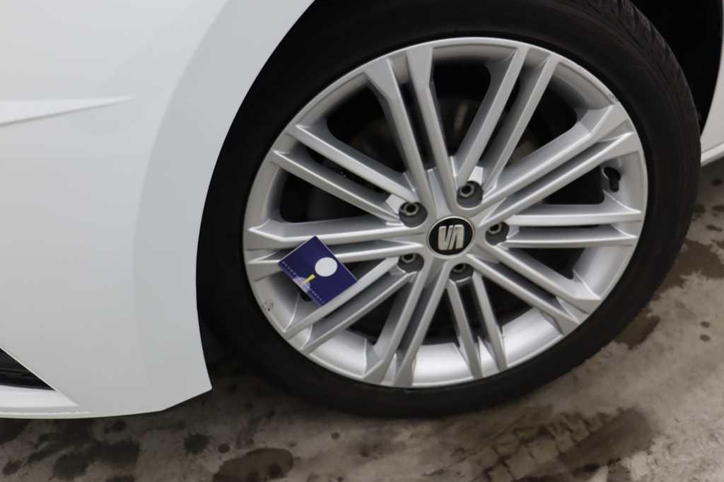 SEAT Leon 2017 photo 16