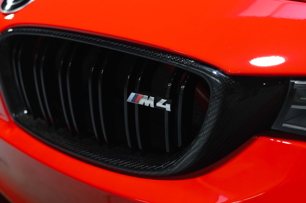 BMW M4 2015 фото BMW M4 2015 фото 8