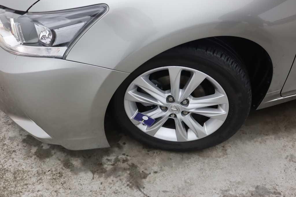 Lexus CT 2017 фото 23