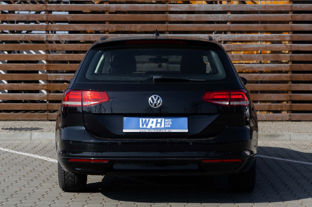 Volkswagen Passat B8 2015 фото Volkswagen Passat B8 2015 фото 10