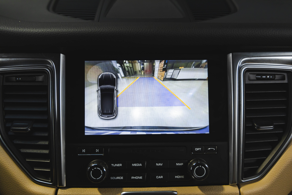 Porsche Macan 2016 photo 29