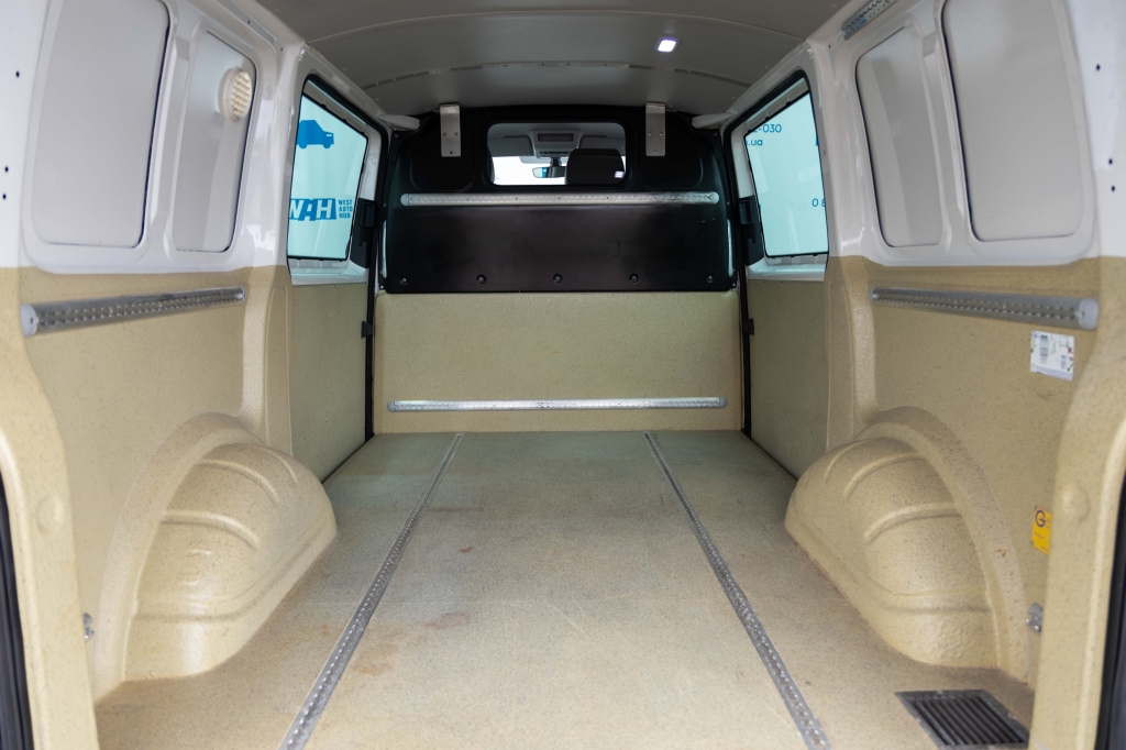 Volkswagen Transporter 2017 фото Volkswagen Transporter 2017 фото 25