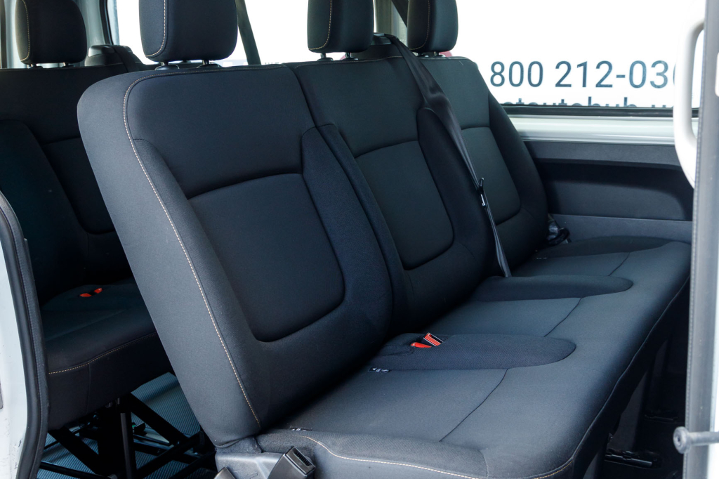 Renault Trafic пасс. 2015 фото 16