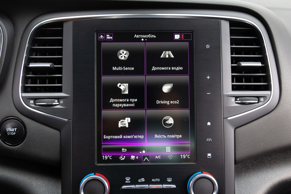 Renault Megane 2020 фото 15