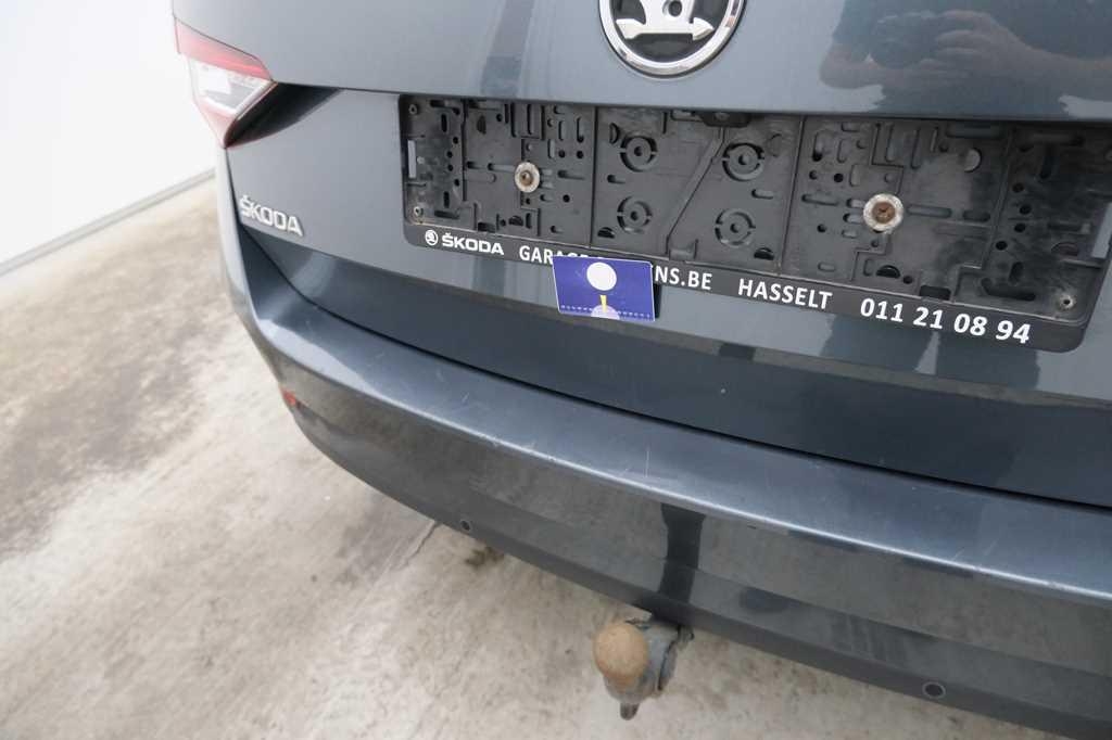 Skoda Superb Combi 2016 фото 99