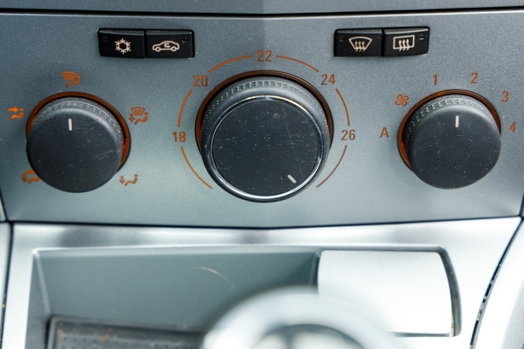 Opel Astra H 2010 фото 11