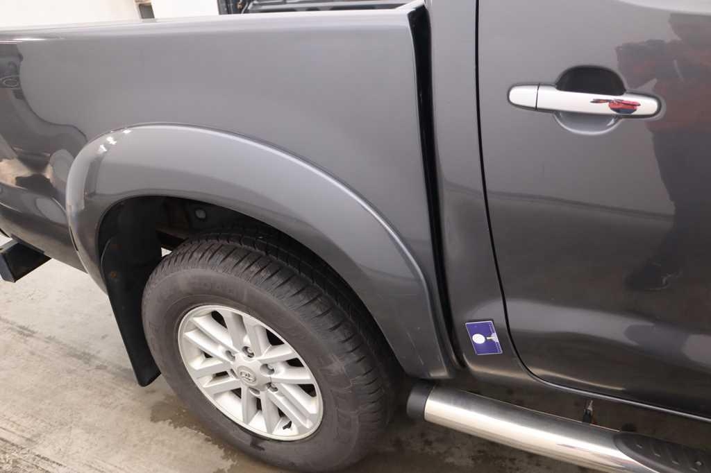 Toyota Hilux 2015 фото 60
