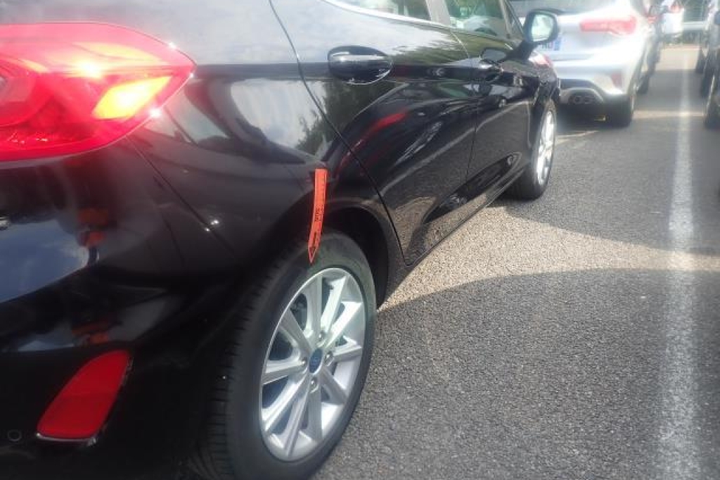 Ford Fiesta 2019 фото 30