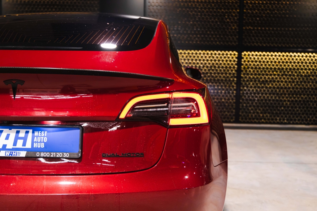 Tesla Model 3 Long Range Performance 2018 фото 10