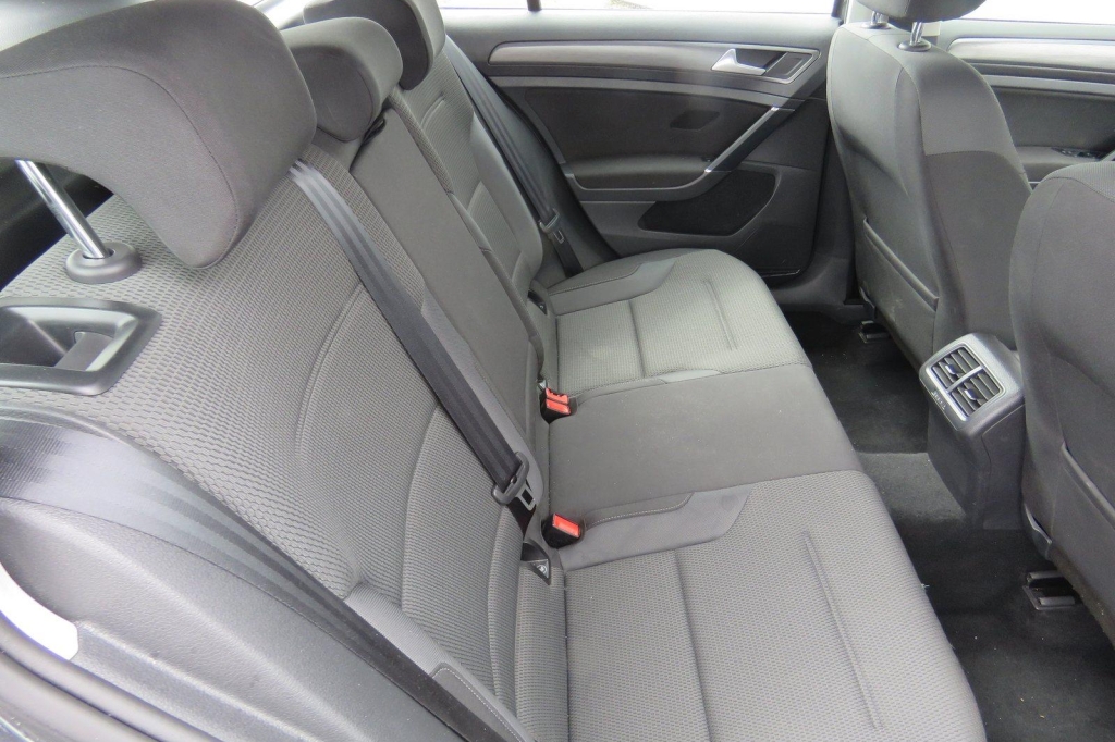 Volkswagen Golf Variant 2018 photo 5