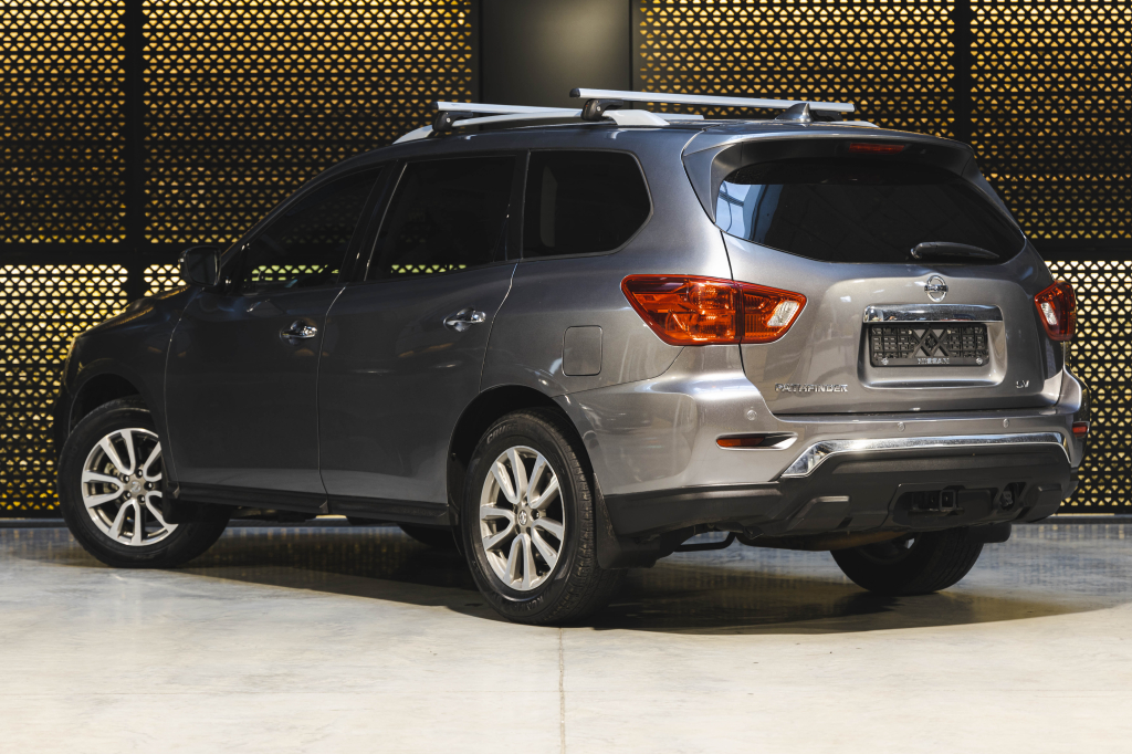 Nissan Pathfinder SV 2019 фото 12