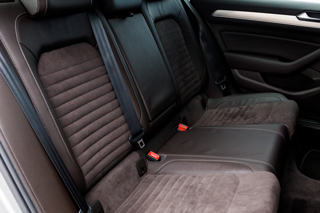 Volkswagen Passat B8 Highline 2016 фото 12