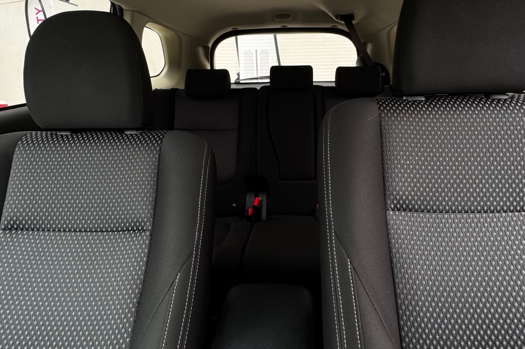 Mitsubishi Outlander 2017 фото Mitsubishi Outlander 2017 фото 11