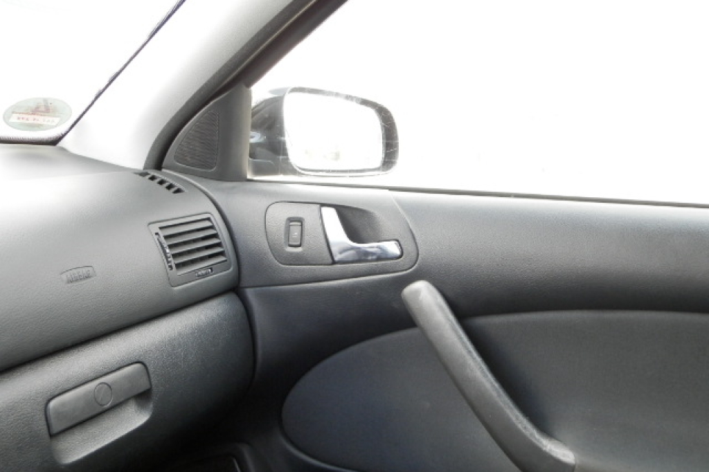 Skoda Octavia Tour 1.6 MPI 2004 photo 13