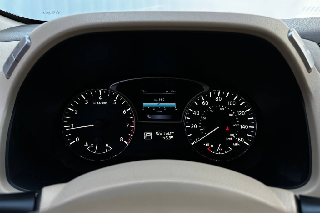 Nissan Pathfinder 2015 фото Nissan Pathfinder 2015 фото 17